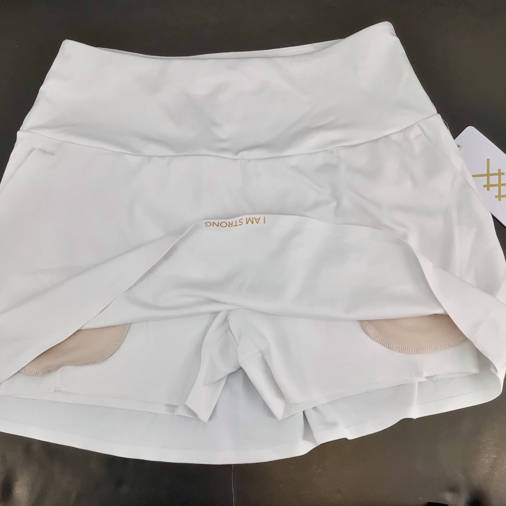 RHONE Course to Court 14-Inch Sport Skort Snow White Size Small - Picture 9 of 12